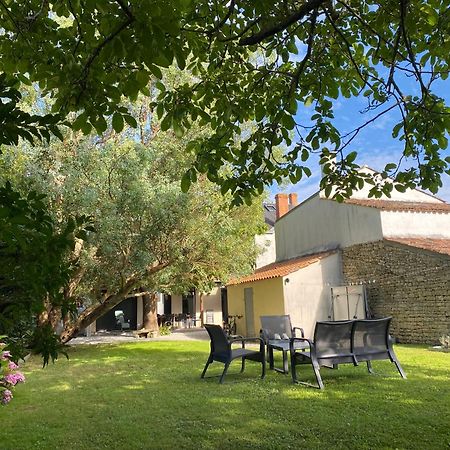 Villa Paulownia - A 1,2Km Des Plages - Tout Confort Au Coeur Du Bourg جارد سور مير المظهر الخارجي الصورة