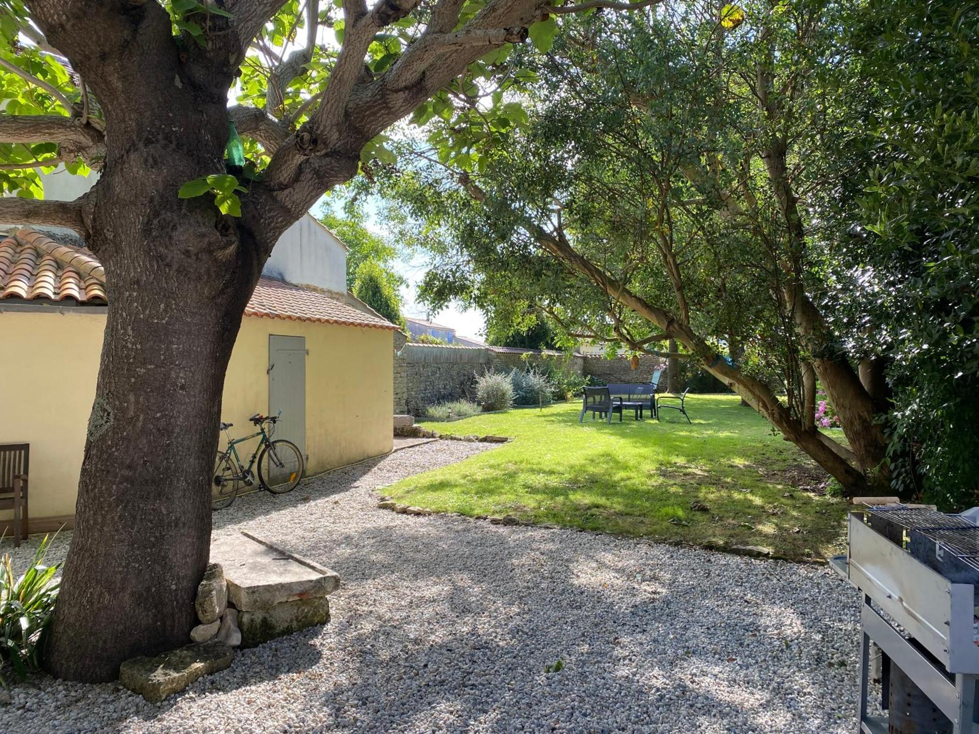 Villa Paulownia - A 1,2Km Des Plages - Tout Confort Au Coeur Du Bourg جارد سور مير المظهر الخارجي الصورة